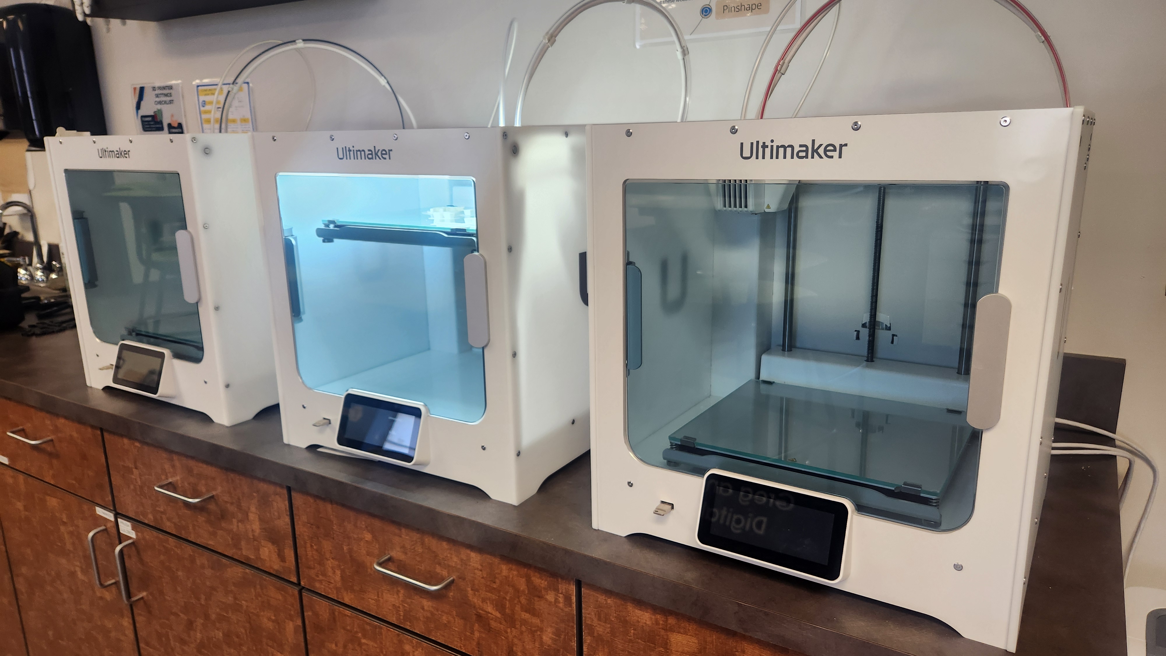 Line of 3D Printers in the DLL